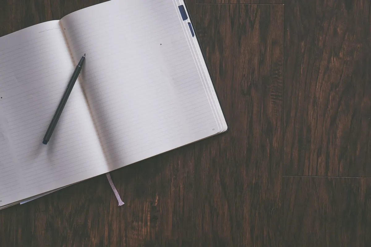 Beginner's Guide to Journalling for Clarity: 12 Prompts to Try This Week